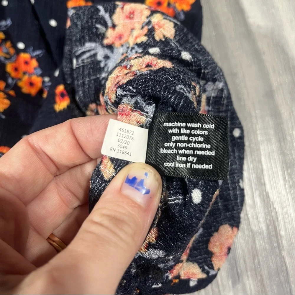 Lane Bryant Navy Blue with orange Floral Print Women's Top; Size 20 - Picture 6 of 9